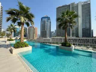 Luxury Living Studio in the Heart of Business Bay - 8