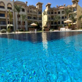 Luxury Chalet in Alsaraya, Overlooking All of Sahl Hasheesh with Stunning Pool & Red Sea Views - Hurghada - 7