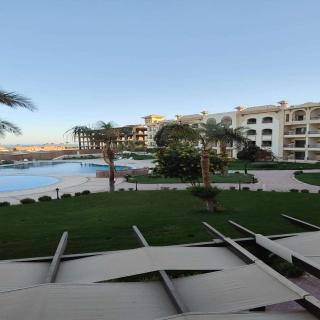 Luxury Chalet in Alsaraya, Overlooking All of Sahl Hasheesh with Stunning Pool & Red Sea Views - Hurghada - 6