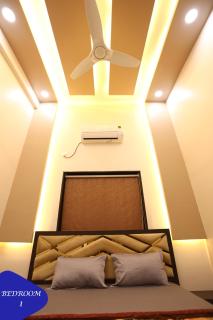 Royal Twin Lonavla - 12BHK Luxury Villa with Turf - Lonavala - 5