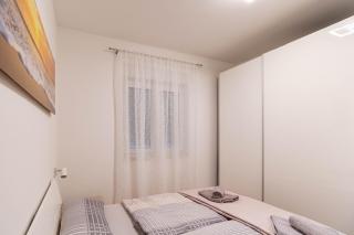Apartment Vita Mare with pool 50 meters from the sea- by TA Leut Agency - Privlaka - 7