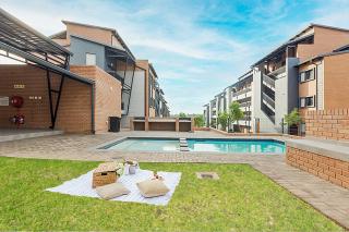 House of Ndebele @Mall of Africa Waterfall Midrand - 7