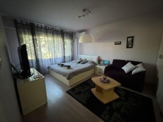 Малък уютен апартамент - Varna City - 6