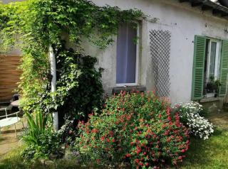 Chambre dans une dépendance La Rosette - 1