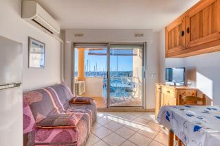 Une vue au dessus de la marina - Frontignan - 9