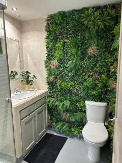 Love room avec Jacuzzi by Villa Queen Marseille - 2