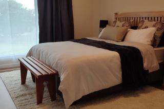 Flatlet Close to N1&N7 Offstreet Parking - - 4