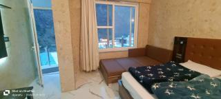 Hotel Mansarovar - 8