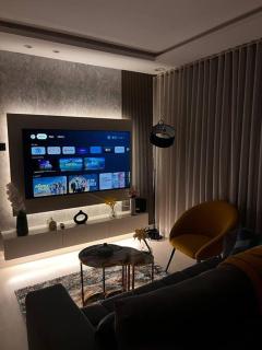 استديو متكامل موقع مميز- دخول ذاتي - Riade - 7