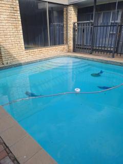 Gold Guest & Conference - 4