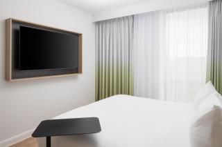 Hampton By Hilton Nuneaton - Nuneaton - 9