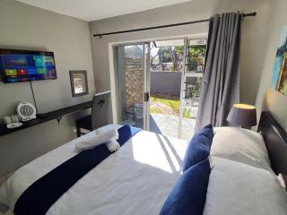 Fourways Guest House - 2