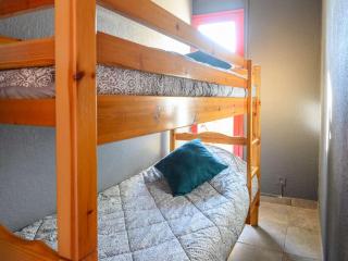 Marina lumineuse avec terrasses et plage privée à Cap d'Agde - FR-1-387-181 - 2