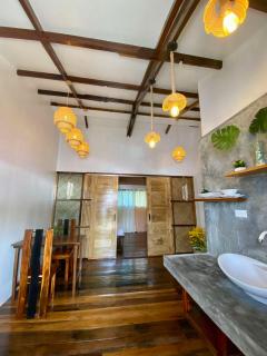 PRECIOUS HOMESTAY - Cozy Room - Burgos - 1