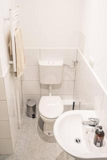 Modern Studio Apartment - Berlim - 4