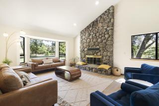 Honey Run K/Suite: Pool-HotTub-Private Lake Escape - 9