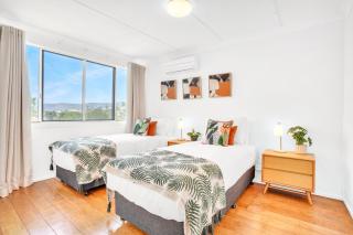 Buchan House Spacious Dual Living Retreat - Westcourt - 2