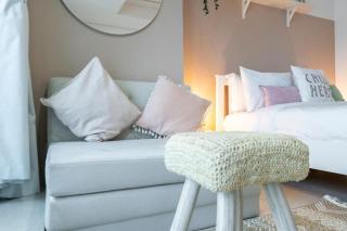 Waves - Cozy Studio with Balcony & Partial Lake Views - 6