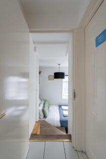 West London flat with balcony - Londra - 9