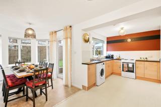 Mundy Avenue, Long Stay Disc, Parking, Wifi - 5