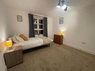 4 Bradford Old Town Swindon, 2 Bedroom, Sleeps 5, Free Secure Parking, Wifi, Long Stay Disc - 5