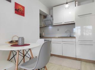 Comfortable Crikvenica Apartment with Terrace and WiFi - Crikvenica - 1