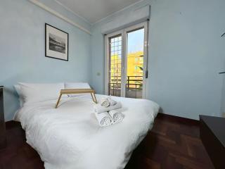 10 Min to Metro Cozy Apartment Near City Center - 8