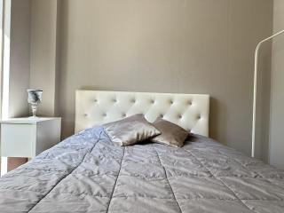 Bright 1BR apartment in Kallio with best location - Helsinki - 0