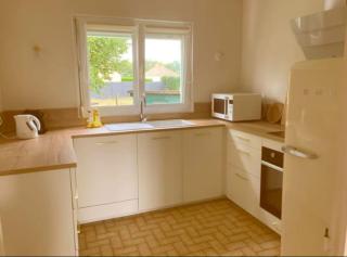 Cottage Stelie - - 6