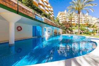 Spacious Duplex Steps to Puerto Banús - Marbella - 6