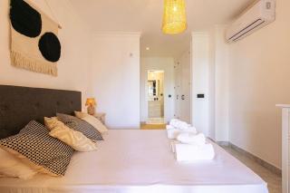 Spacious Duplex Steps to Puerto Banús - Marbella - 1