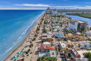 Sunset Oceanfront Paradise - 0