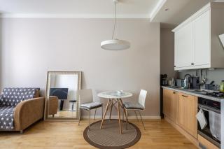 Bright 1BR apartment in Kallio with best location - Helsinki - 1