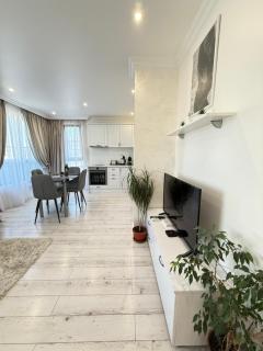 Vip Luxury APARTMENT - Burgas - 6