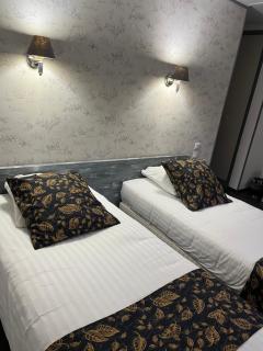 Hotel Val Saint Hilaire - Givet - 3
