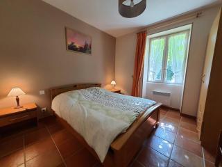 Maison rénovée à Reaup Lisse - Clévacances 2 Clés - 3