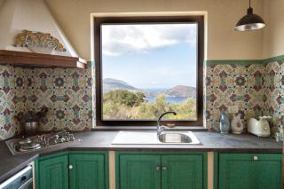 Sealight Villa Lipari - Vista e Piscina - 7