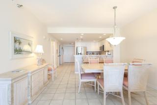 Emerald Isle Gulf Front 2B Condo - 802 - Pensacola Beach - 4