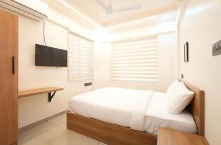 Visaj inn - Kakkanad - 1