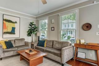 Starland Vacation Home - 1