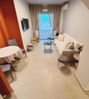 Minimal 2bd apartment in Thisio - Atene - 0