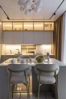 Luxury VIP Central Apartment - 2