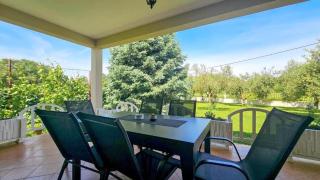 Joy Holiday Home - A Relaxing Getaway - Donji Babići - 0