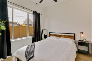 3 Min to DT 2 Car Garage Lux Townhome King Bed - Salt Lake City - 1