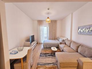 Cozy studio in YAS ISLAND with canal view - Abu Dhabi - 8