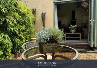 Beautiful Cottage in the Heart of Shrewsbury - 2