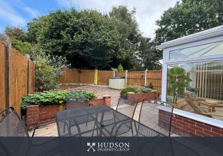 3 Bedroom House with Garden - 7