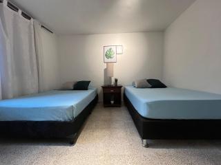 Habitación Laureles la castellana - Medellín - 9