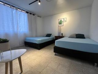 Habitación Laureles la castellana - Medellín - 0