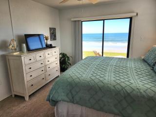 112 - Updated 2/2 Oceanfront Ground Floor Corner - New Smyrna Beach - 6